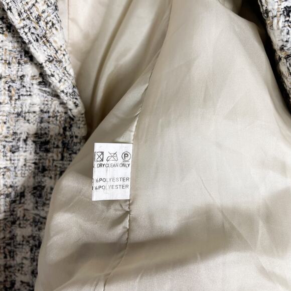 One Third Small S Black White Tweed Blazer Gold Buttons Jacket Cream Career Work - Picture 9 of 9